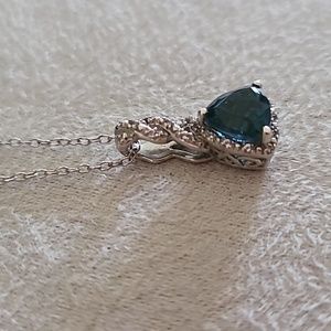 STERLING SILVER BEAUTIFUL LAB CREATED WHITE & BLUE SAPPHIRE PENDANT APPROX 20"